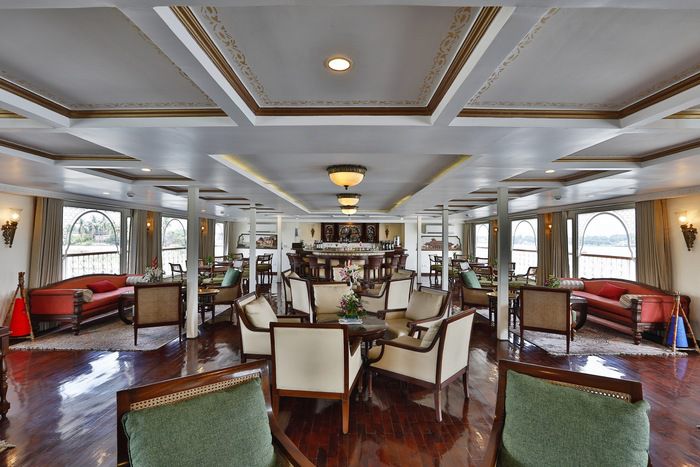 Entertainment on RV Ganges Voyager